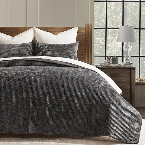 EVERGRACE Velvet Quilt Set King Size, Luxurious Soft Quilted Bedding Sets, Lightweight Velvet Comforter for All Season, Striped Channel Bedspread Coverlet with 2 Shams, Washed Black