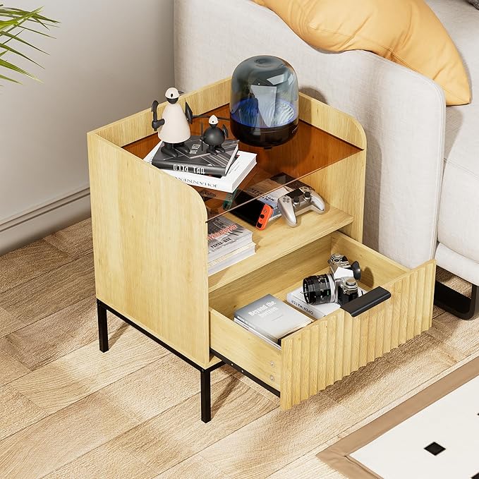 Mid Century Modern Nightstand with Charging Station, Fluted Night Stand, Bedside Table with Glass Top & Metal Legs, Wood End Table for Bedroom, Living Room (Natural)