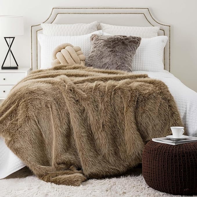 BATTILO HOME Luxury Fluffy Tan Faux Fur Throw Blanket, Super Soft Cozy Warm Fur Blanket for Couch, Sofa, Chair, Bed, Plush Fuzzy Fur Throws with Long Pile, 50"x60"