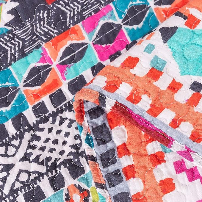 NEWLAKE Quilted Throw Blanket for Bed Couch Sofa, Boundless Universe Pattern, 60X78 Inch